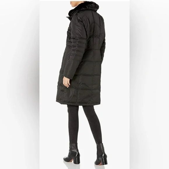 NWT-LONDON FOG Women's Chevron Coat with Faux Fur Trimmed Hood - Picture 3 of 8